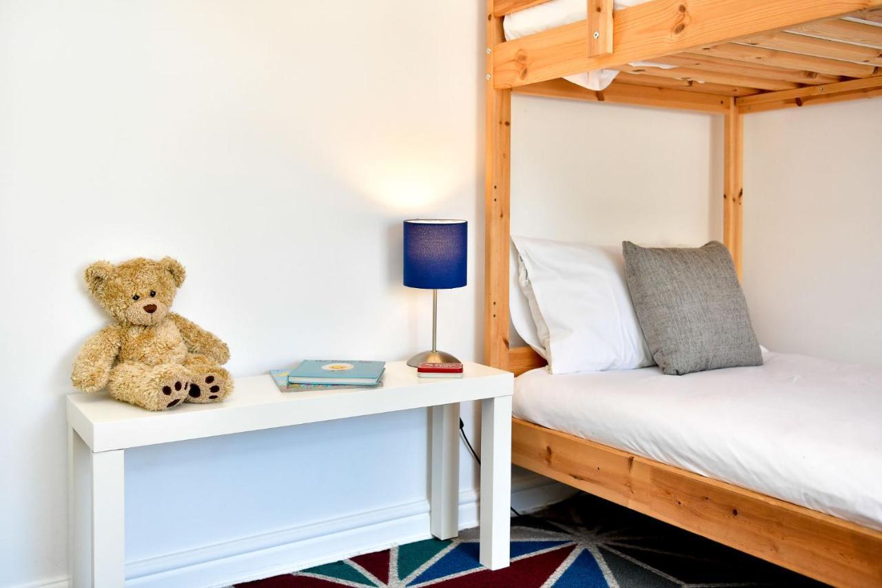 Cardiff Arms Bistro & Hotel Treorky ภายนอก รูปภาพ